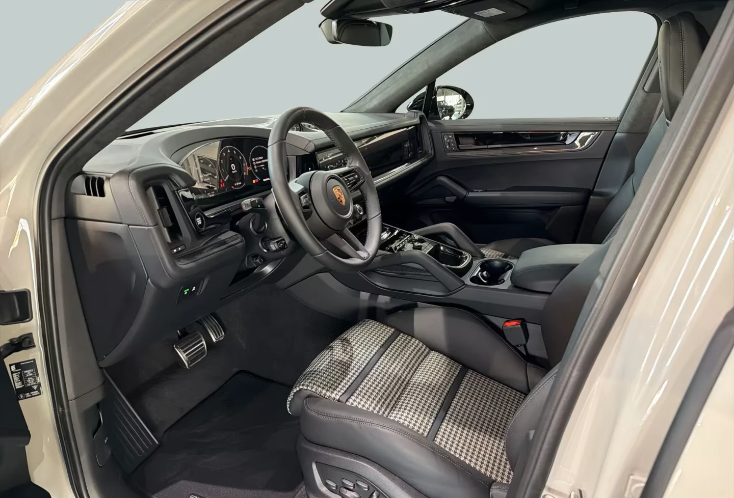 Porsche Cayenne GTS COUPE* TURBO GT PACK* HEAD UP* , снимка 7 - Автомобили и джипове - 55638702
