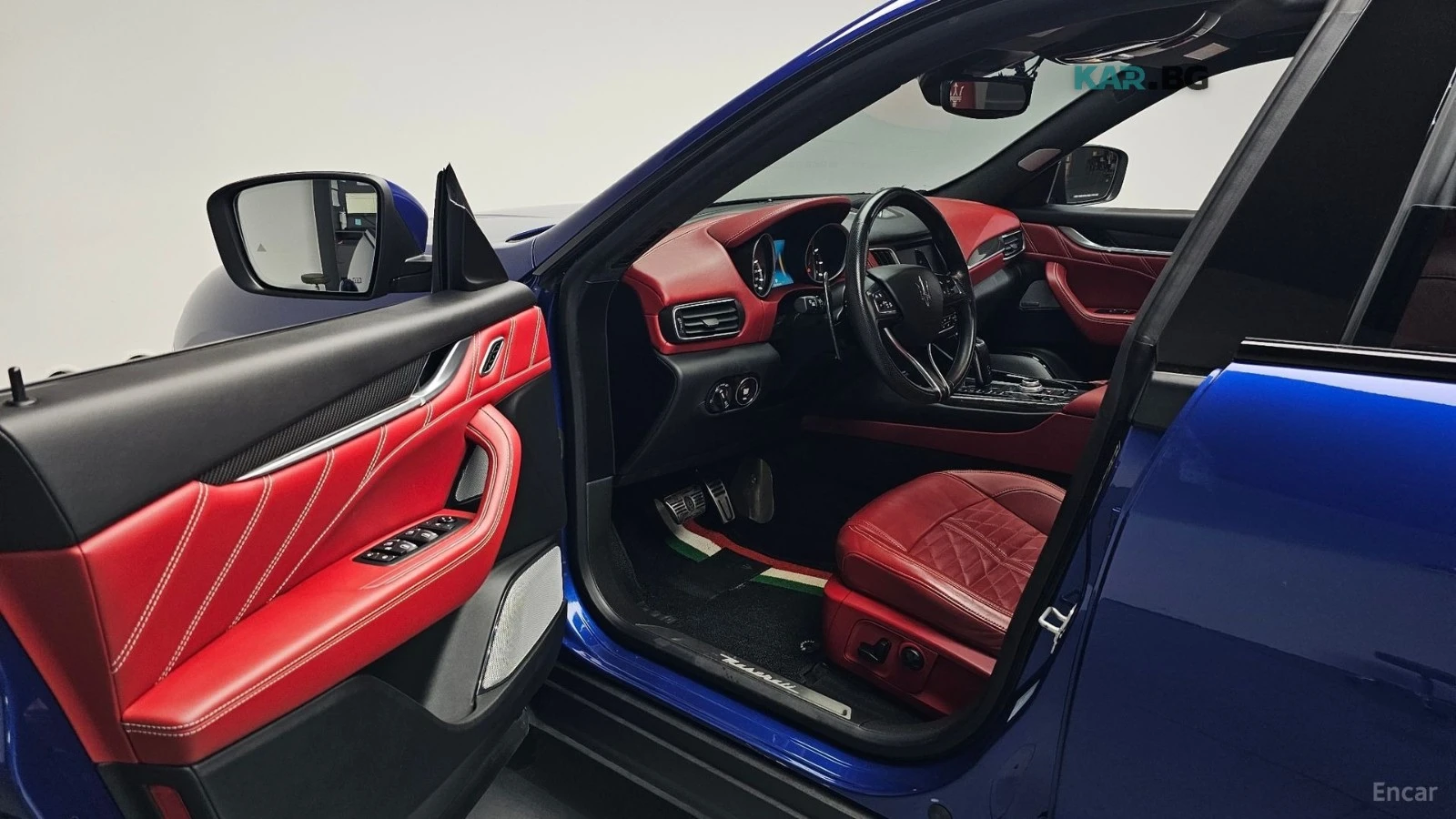 Maserati Levante 3.8 GTS AWD* 360* КОЖА* ОБДУХ* НАВИ* ПАНО, снимка 9 - Автомобили и джипове - 55930318