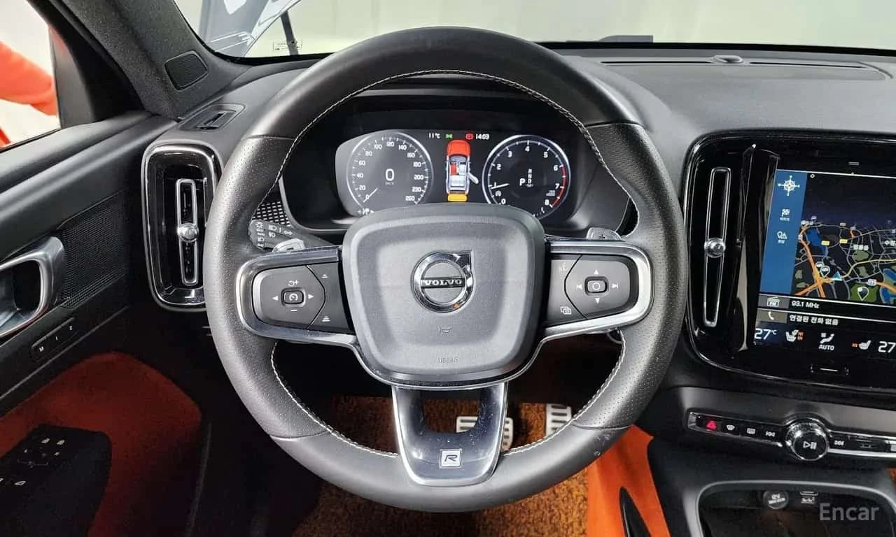 Volvo XC40 T4 R Design/ФИНАНСИРАНЕ, снимка 13 - Автомобили и джипове - 56273173