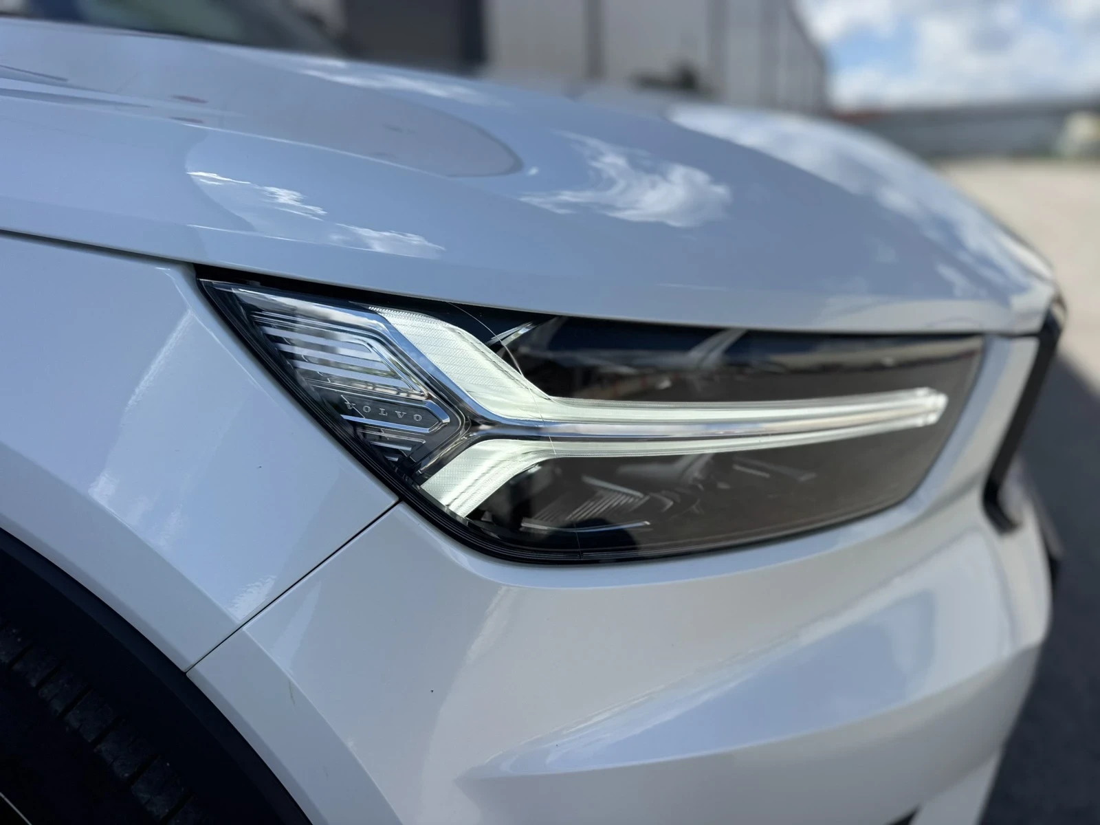 Volvo XC40 d3 R-DYNAMIC, снимка 15 - Автомобили и джипове - 56417113