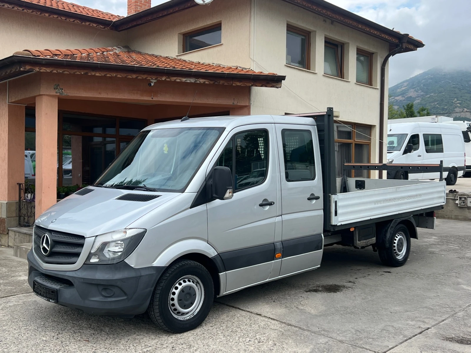 Mercedes-Benz Sprinter 316 Дв Кабина , 7 Места  - изображение 2