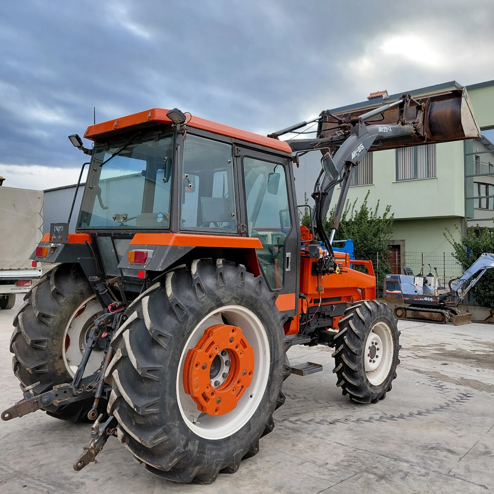 ������� Kubota M1-85 * �������� * ������� * ��� ��������� *  | Mobile.bg � ����������� 3