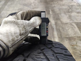 Гуми Зимни 215/65R16, снимка 5
