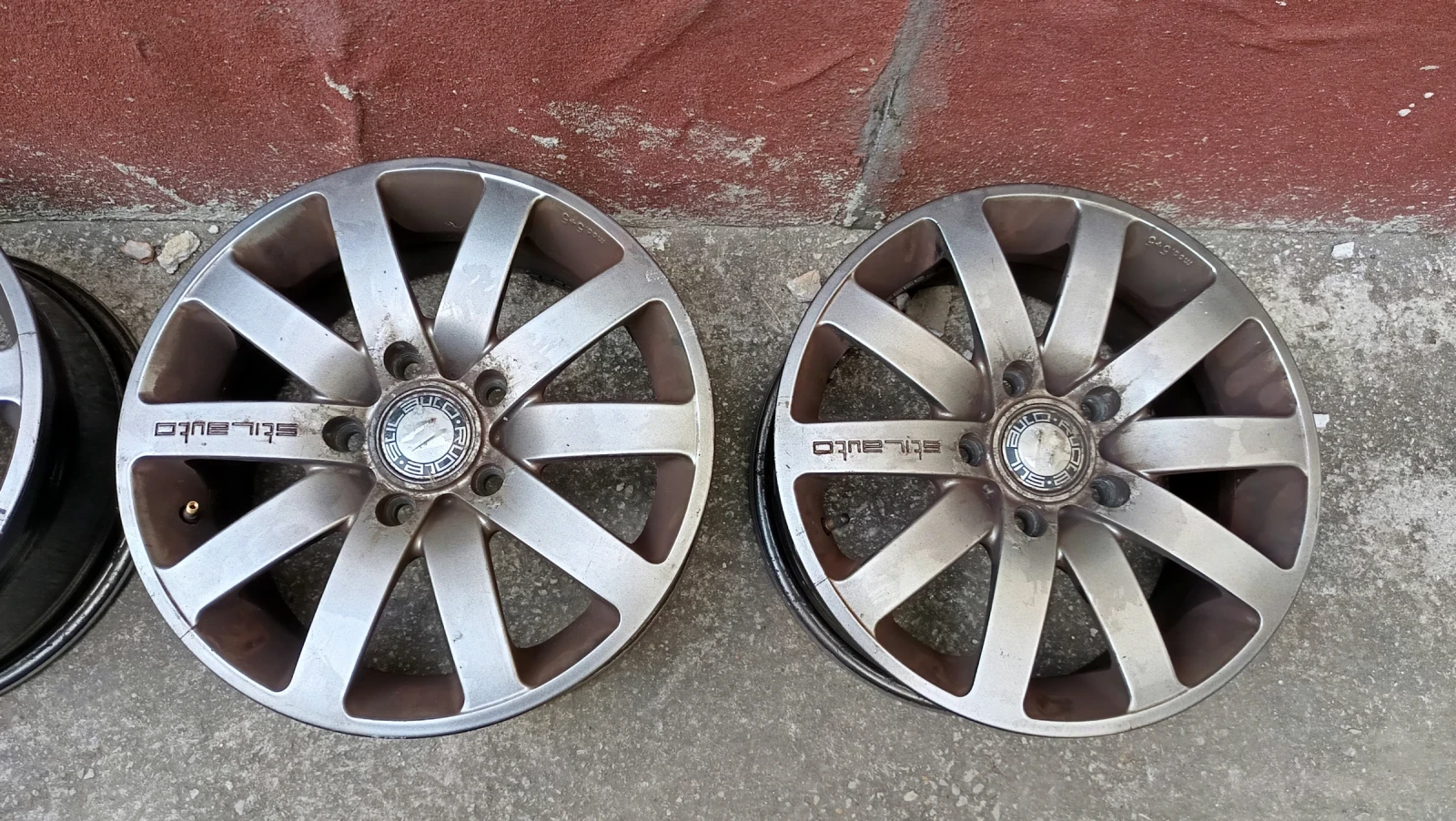 Гуми с джанти Barum 215/65R16