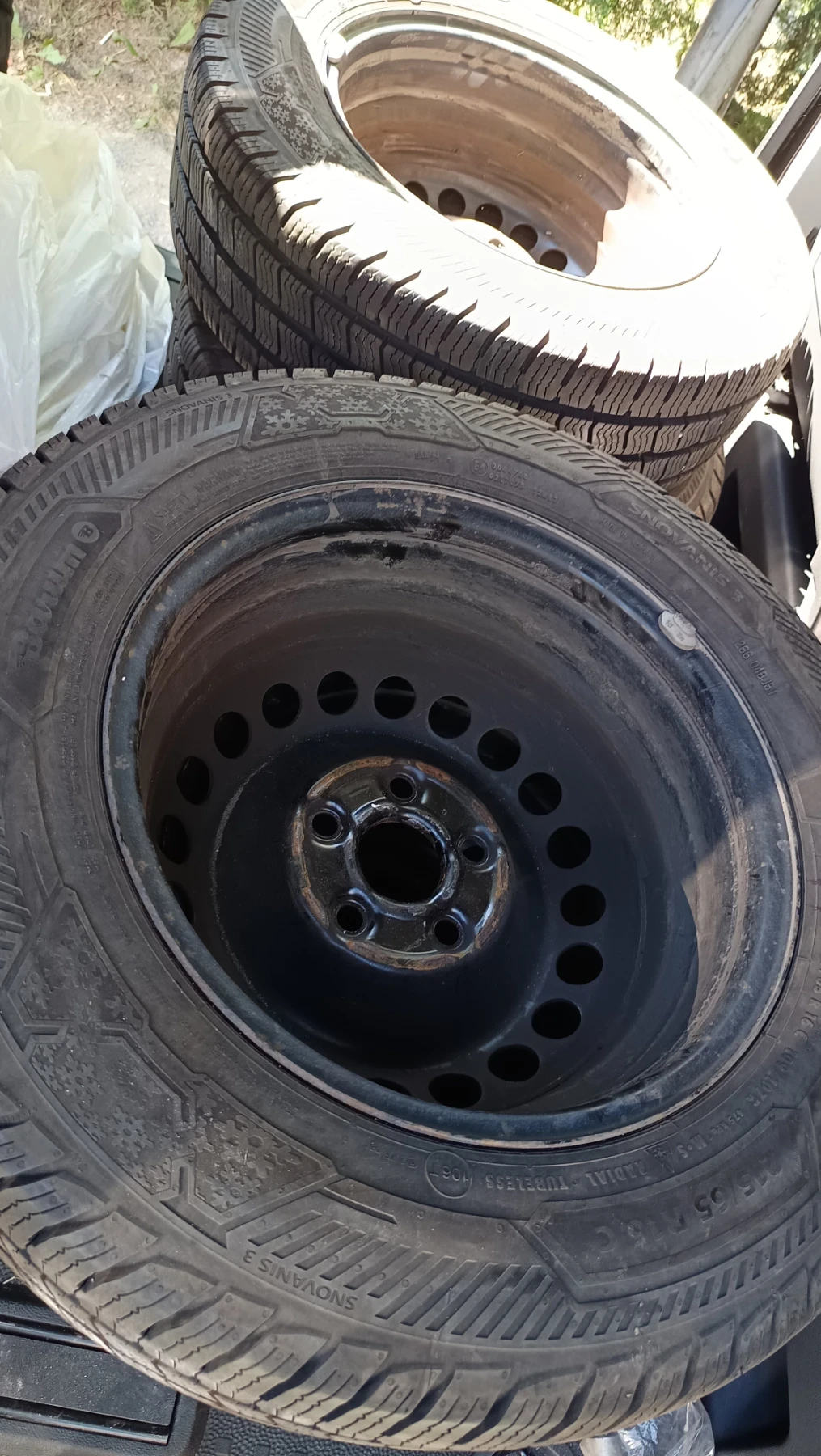 Гуми с джанти Barum 215/65R16, снимка 4 - Гуми и джанти - 54956334