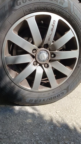 ����� �� �������� �� ���� � ������ 215/65R16 �� VW