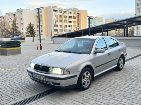 Skoda Octavia 1.6Газ/Бензин, снимка 1