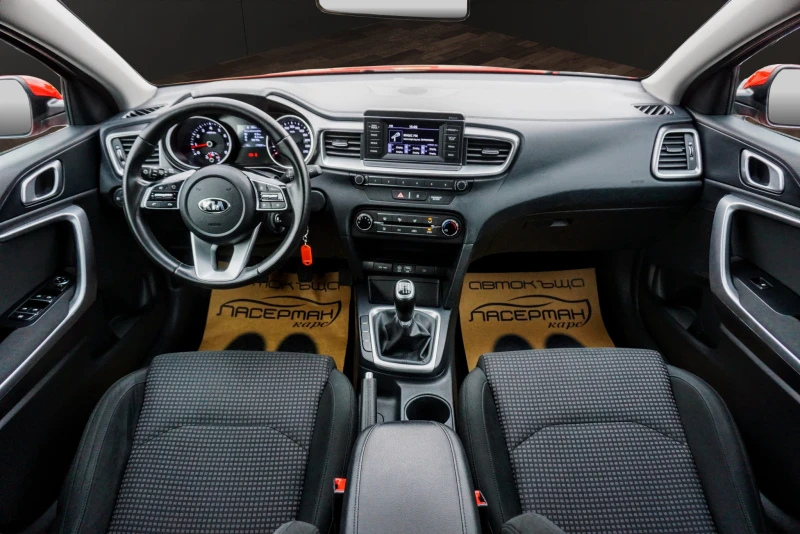 Kia Ceed 1.4i COOL , снимка 11 - Автомобили и джипове - 45542627