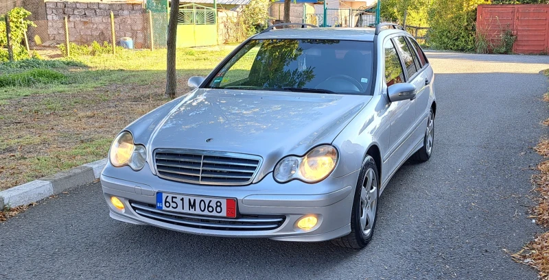 Mercedes-Benz C 220 C220/CDI, снимка 9 - Автомобили и джипове - 47220467