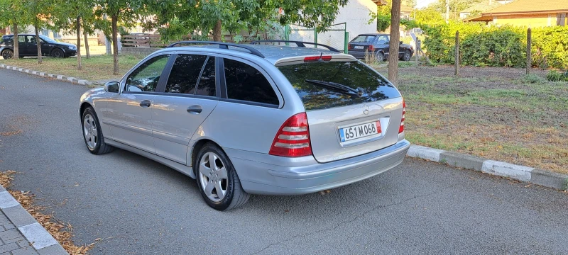 Mercedes-Benz C 220 C220/CDI, снимка 3 - Автомобили и джипове - 47220467