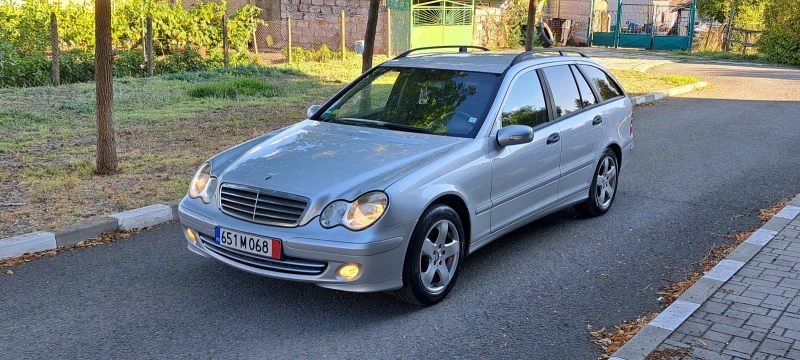 Mercedes-Benz C 220 C220/CDI, снимка 1 - Автомобили и джипове - 47220467