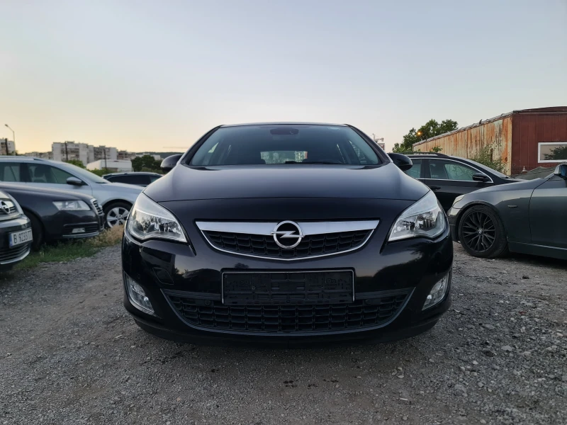 Opel Astra КАТО НОВА СТАРИЯ МОТОР, снимка 2 - Автомобили и джипове - 47514652