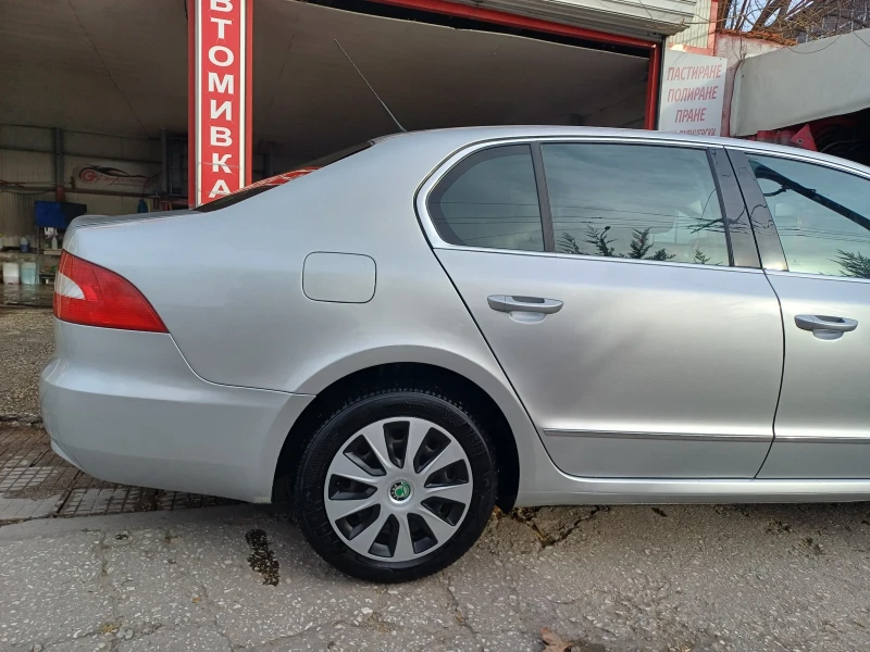 Skoda Superb 2000 TDI, снимка 9 - Автомобили и джипове - 49503940