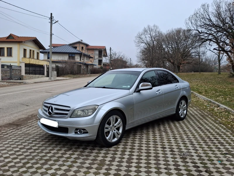 Mercedes-Benz C 220 Avantgarde OM646 , снимка 4 - Автомобили и джипове - 49597791