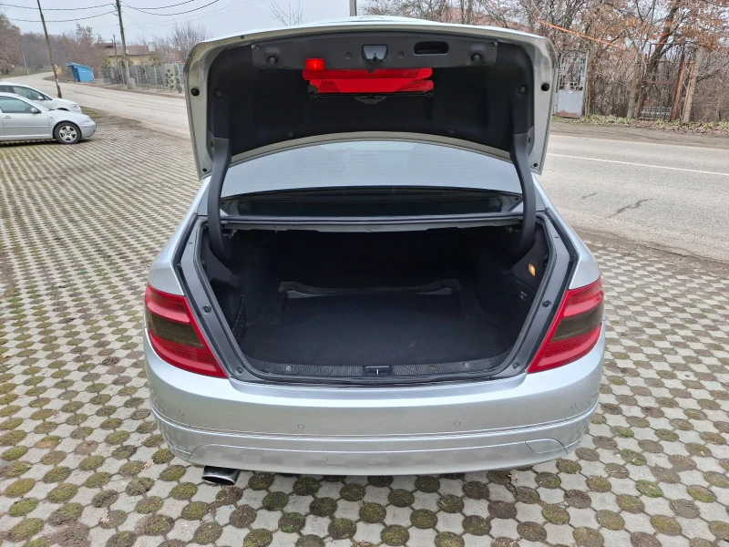 Mercedes-Benz C 220 Avantgarde OM646 , снимка 17 - Автомобили и джипове - 49597791