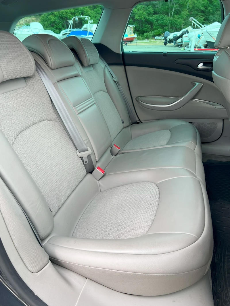 Citroen C5 3.0 HDI EXCLUSIVE, снимка 11 - Автомобили и джипове - 52135871