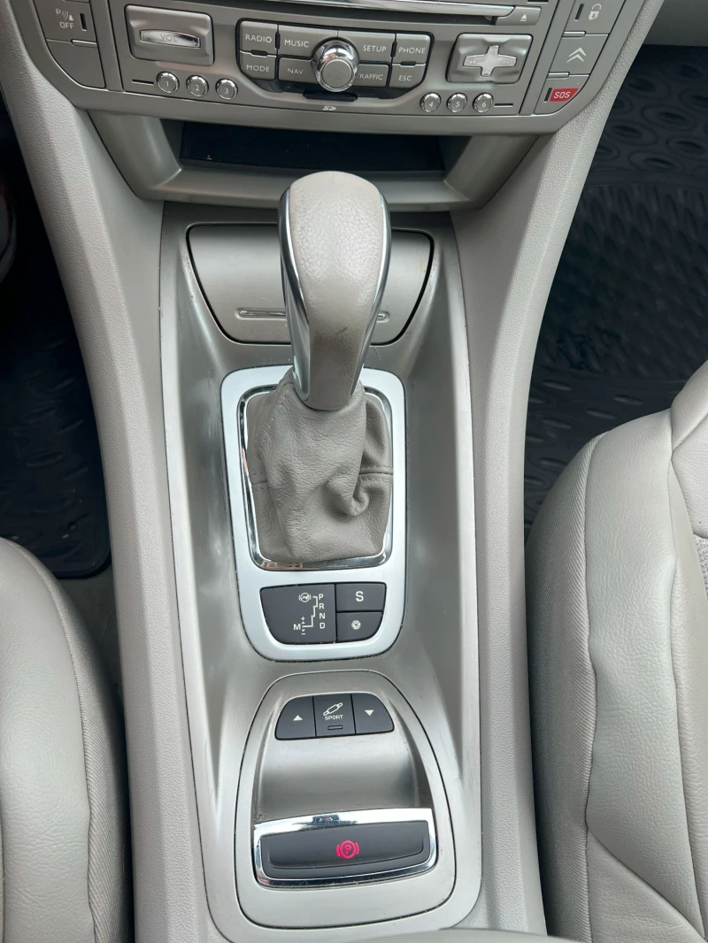 Citroen C5 3.0 HDI EXCLUSIVE, снимка 8 - Автомобили и джипове - 52135871