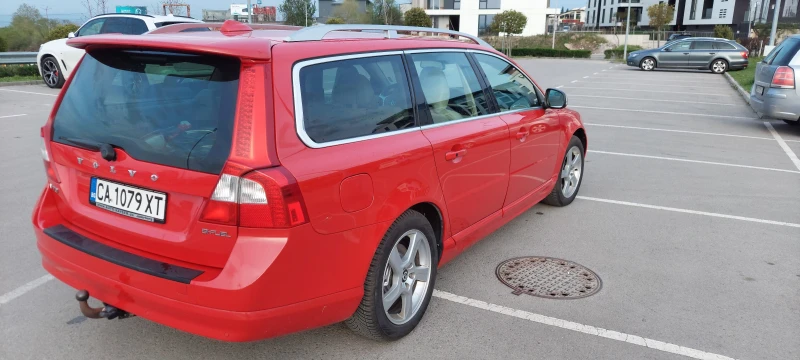 Volvo V70 2.5 T, снимка 2 - Автомобили и джипове - 52312165
