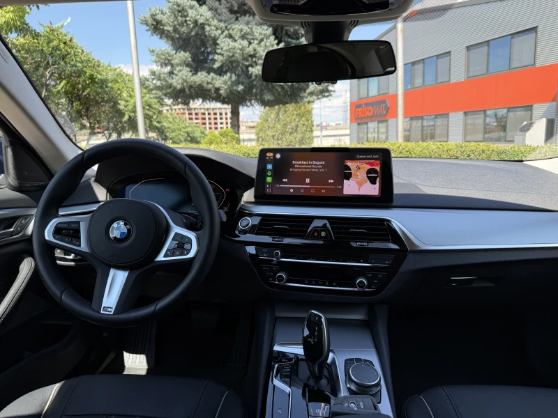 BMW 530, снимка 15 - Автомобили и джипове - 51591412