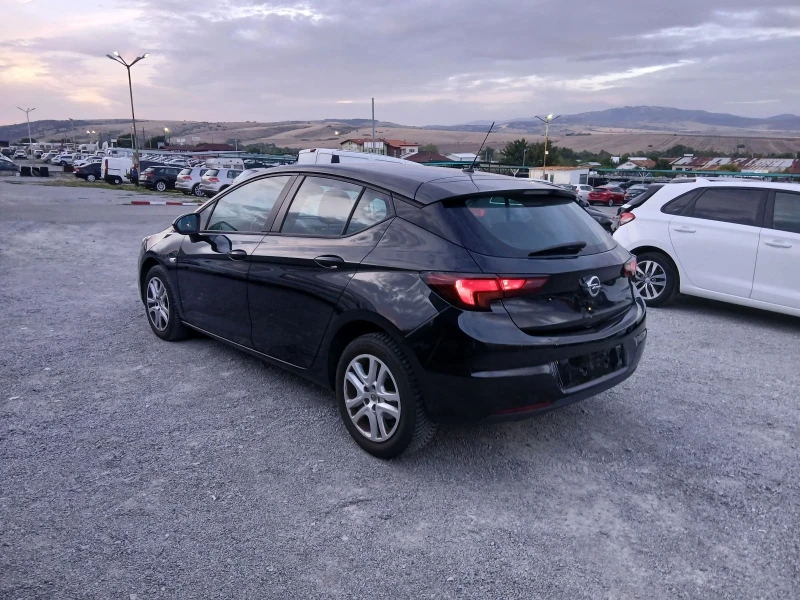 Opel Astra 1.6 cdti, снимка 5 - Автомобили и джипове - 52790628