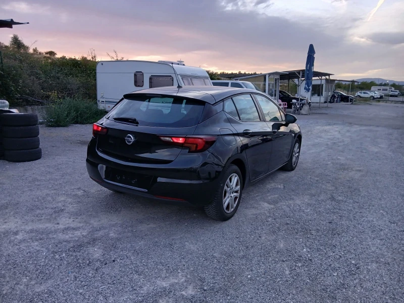 Opel Astra 1.6 cdti, снимка 6 - Автомобили и джипове - 52790628