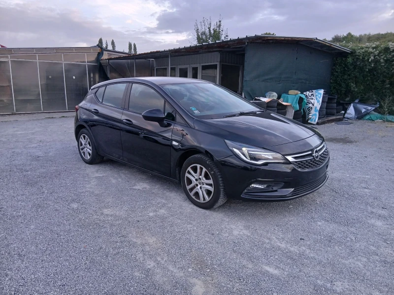 Opel Astra 1.6 cdti, снимка 2 - Автомобили и джипове - 52790628