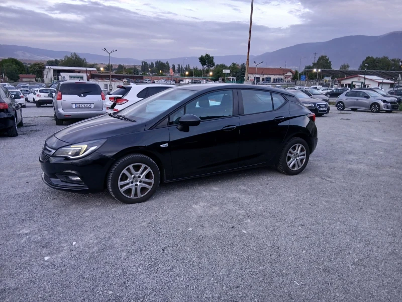 Opel Astra 1.6 cdti, снимка 4 - Автомобили и джипове - 52790628