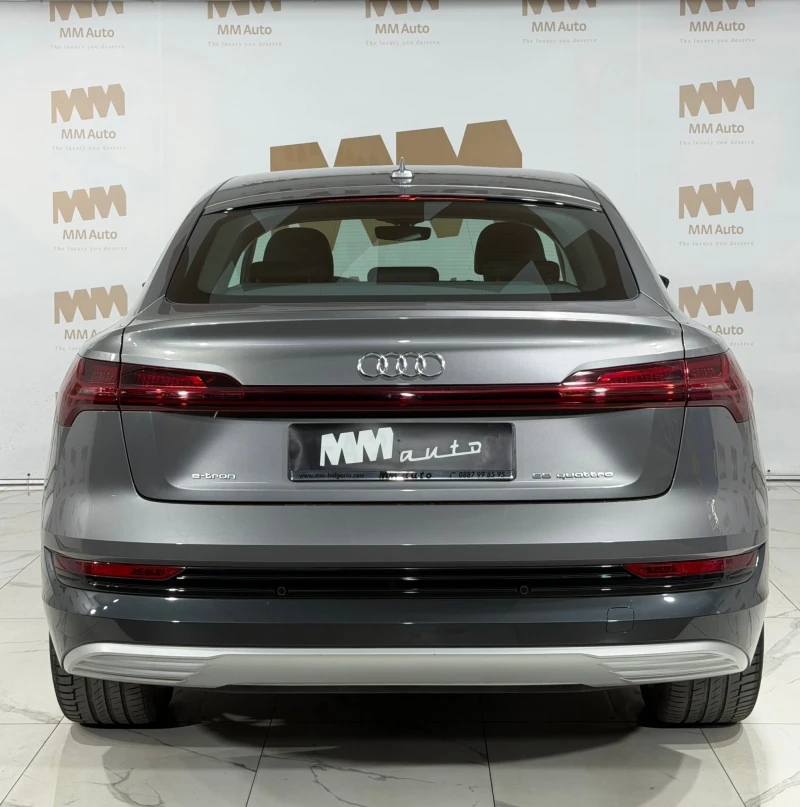 Audi E-Tron 55TFSI Quattro* LED* Въздух, снимка 5 - Автомобили и джипове - 52847138