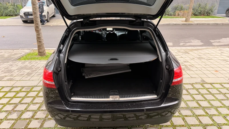 Mercedes-Benz C 220, снимка 5 - Автомобили и джипове - 52876068