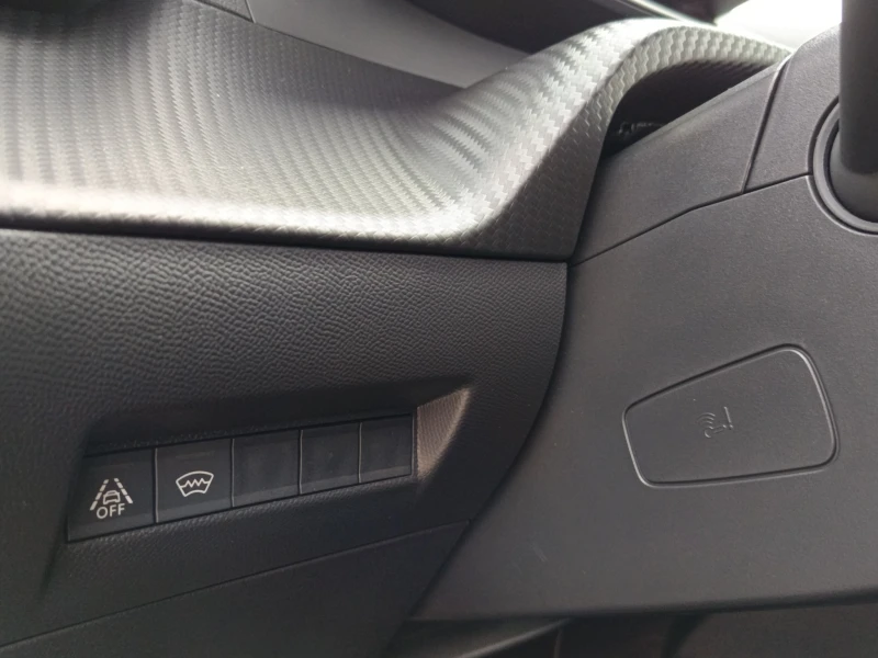 Peugeot 2008 GT, снимка 9 - Автомобили и джипове - 53008871
