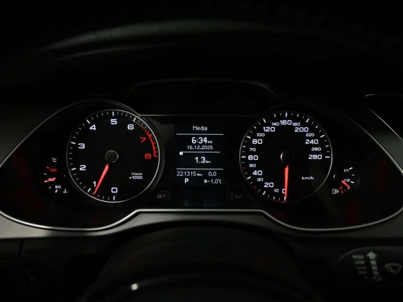 Audi A4 * quattro Premium * CARFAX * ЦЕНА ДО БГ, снимка 13 - Автомобили и джипове - 53061275