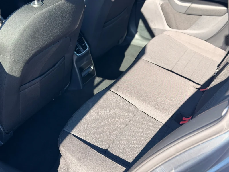 Skoda Octavia 1.6TDI 110hp, снимка 9 - Автомобили и джипове - 53131269