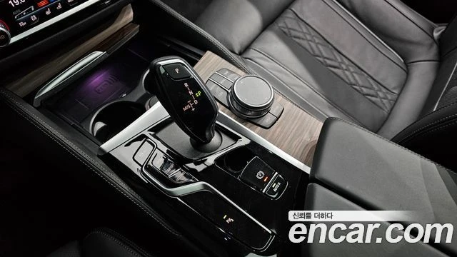 BMW 530, снимка 9 - Автомобили и джипове - 56077742
