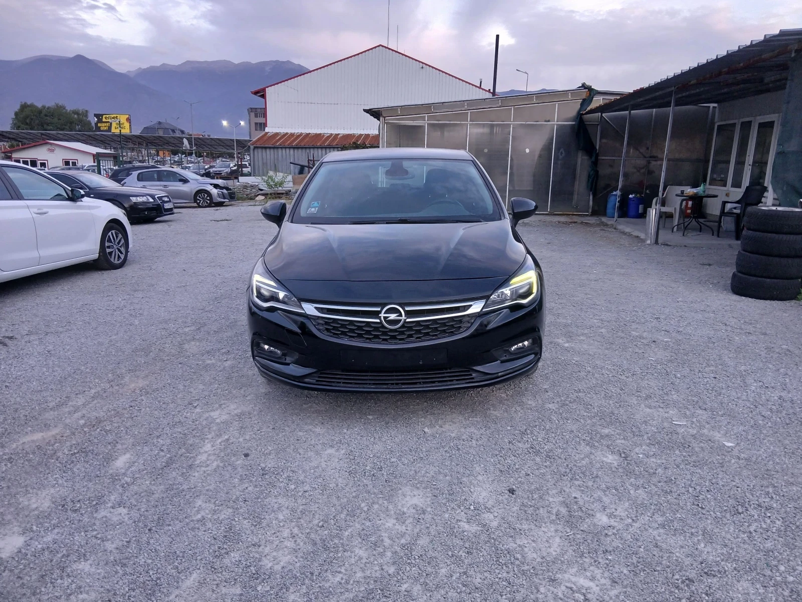 Opel Astra 1.6 cdti, снимка 1