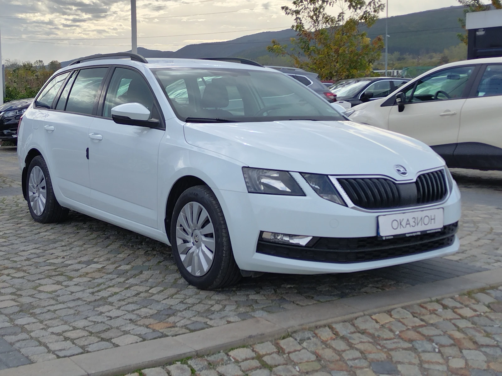 Skoda Octavia 2.0TSI/190 к.с - изображение 3