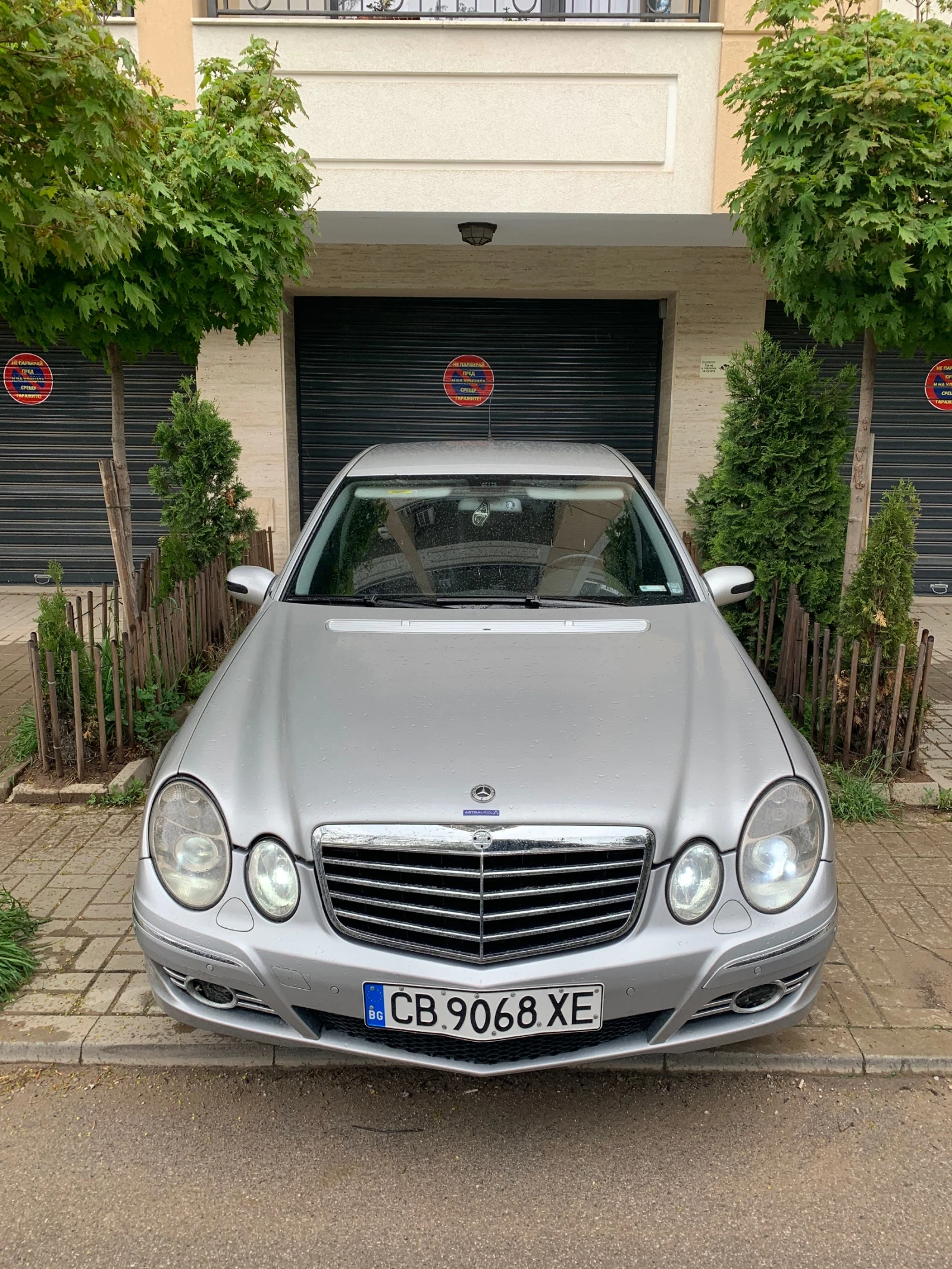 Mercedes-Benz E 220  - изображение 2