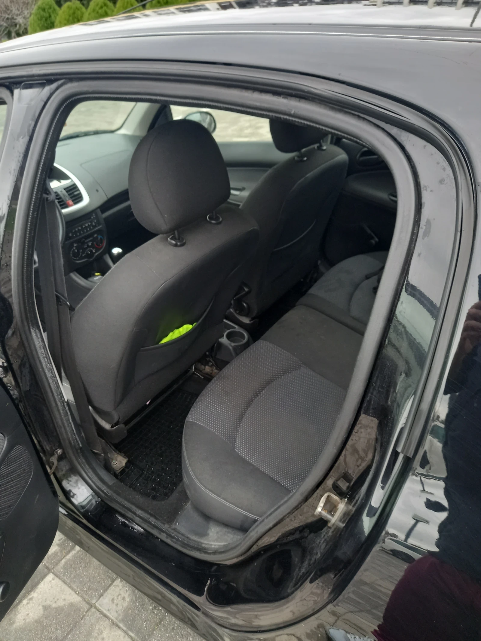 Peugeot 206 14 75 кс - изображение 4