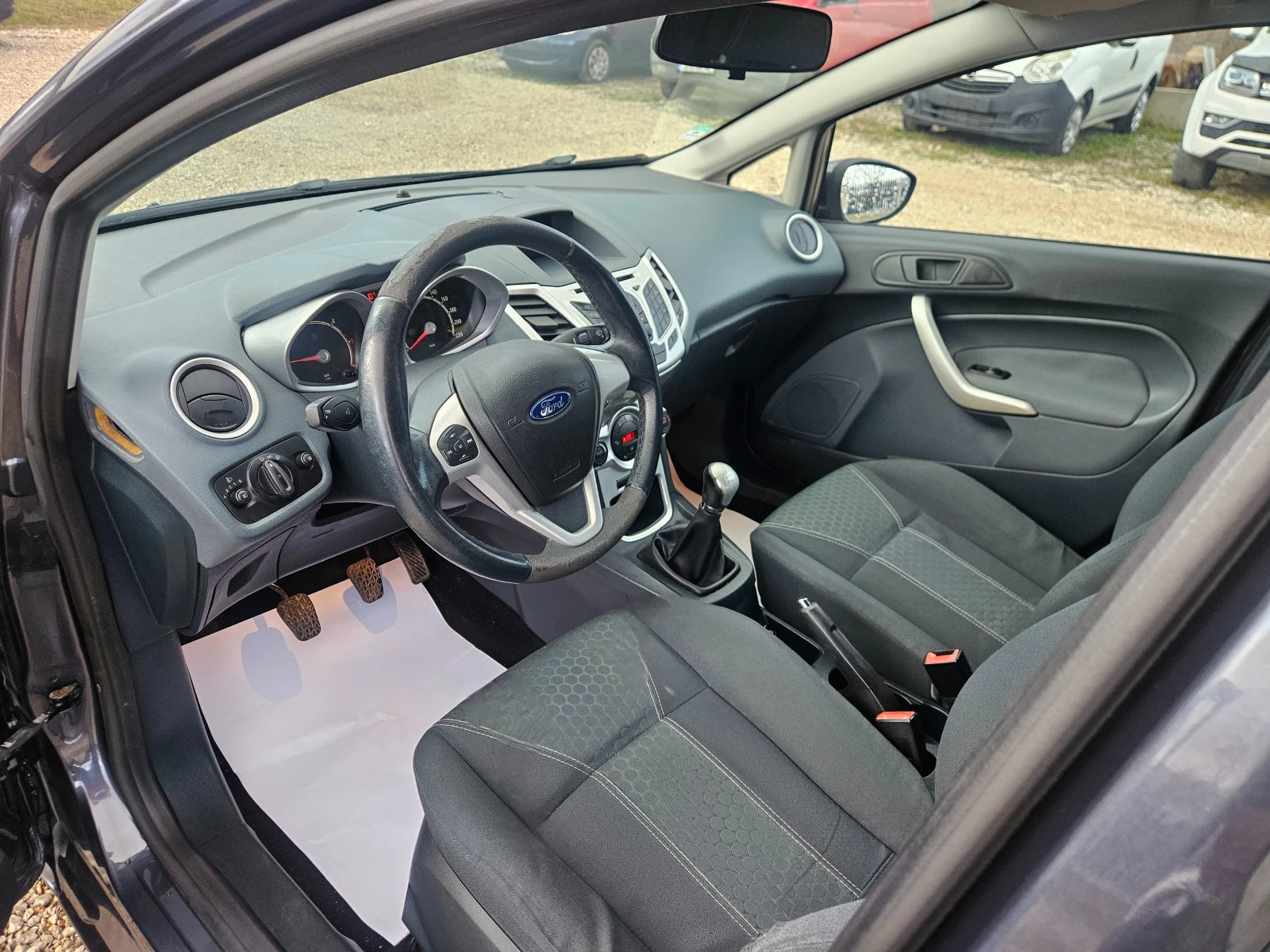 Ford Fiesta 1.4TDCI - изображение 5