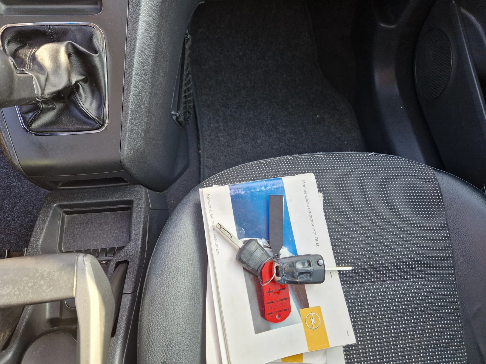 Opel Zafira 1.6i, 08г, 7места, КЛИМАТРОНИК, Италия , снимка 15 - Автомобили и джипове - 53709402