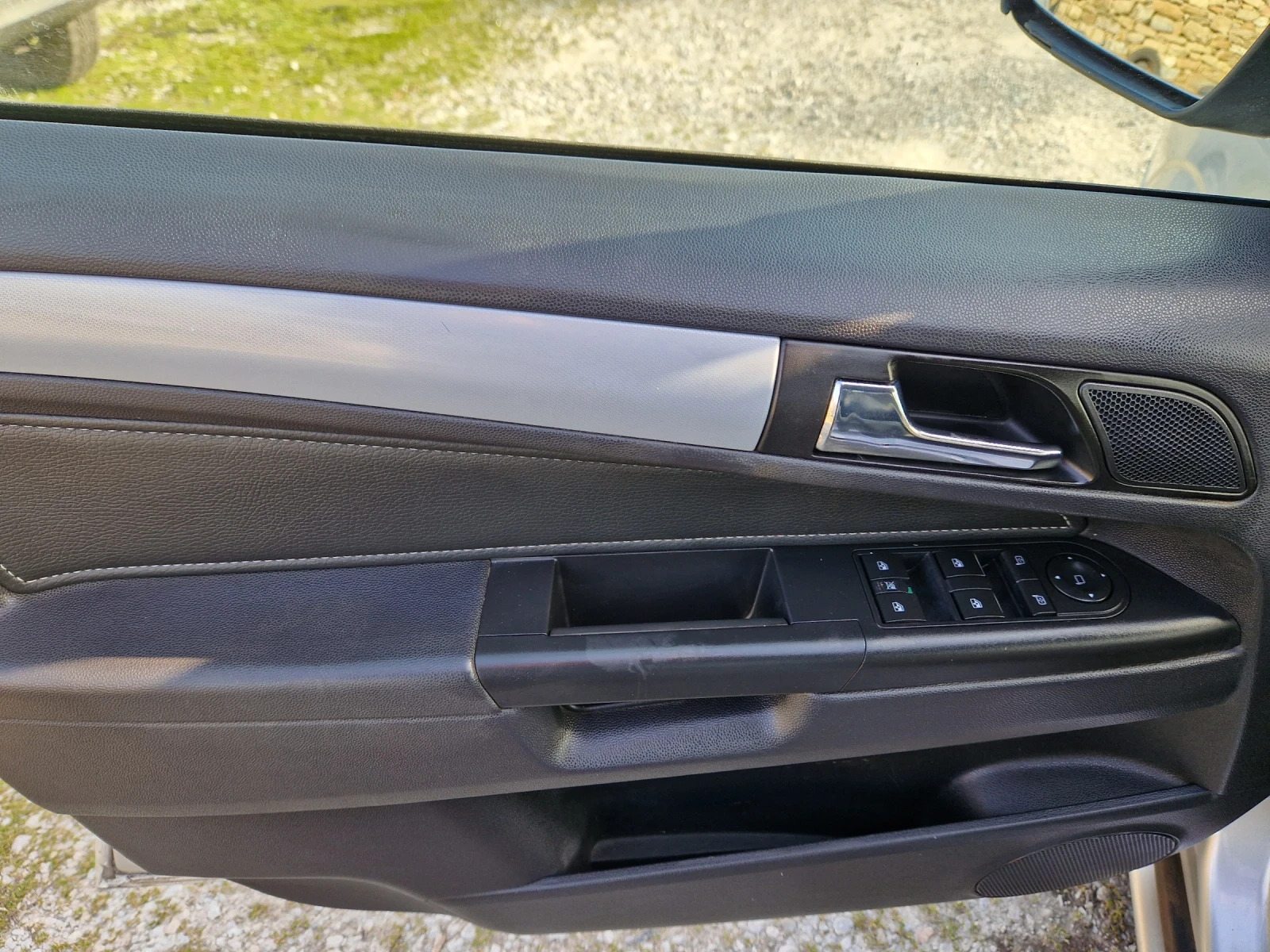 Opel Zafira 1.6i, 08г, 7места, КЛИМАТРОНИК, Италия , снимка 14 - Автомобили и джипове - 53709402