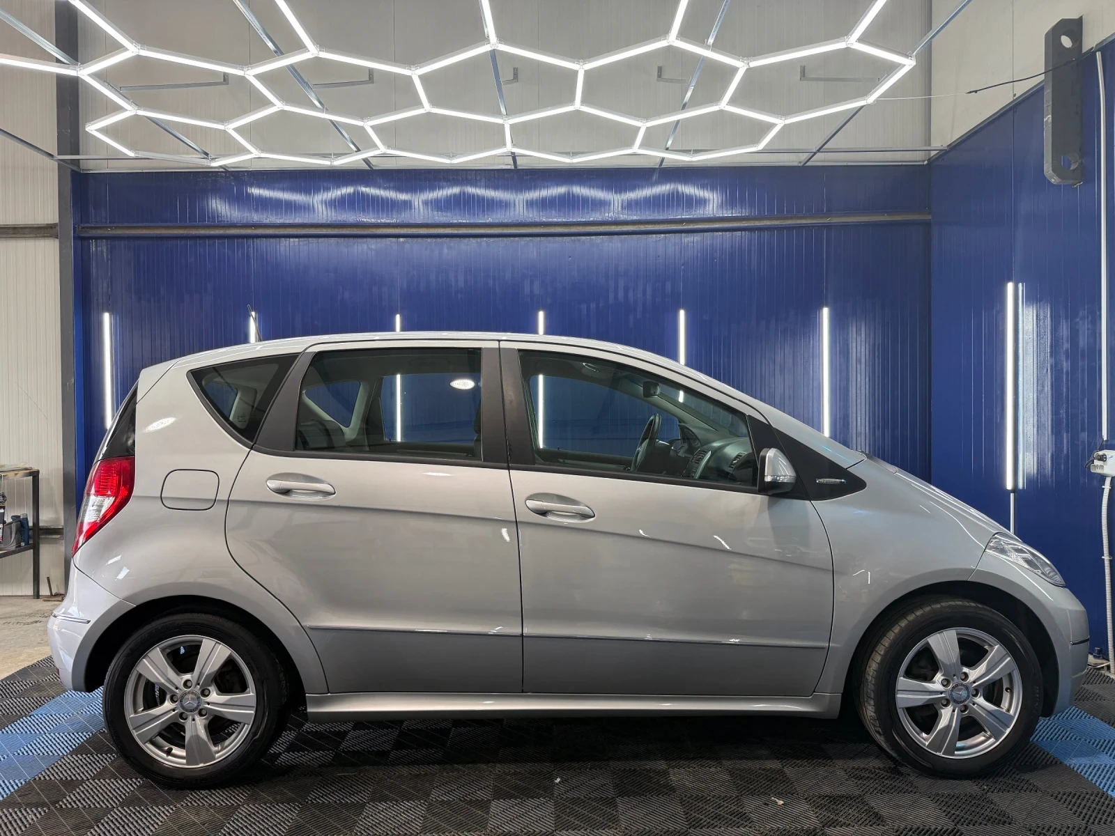 Mercedes-Benz A 170 Швейцария , снимка 6 - Автомобили и джипове - 53954522