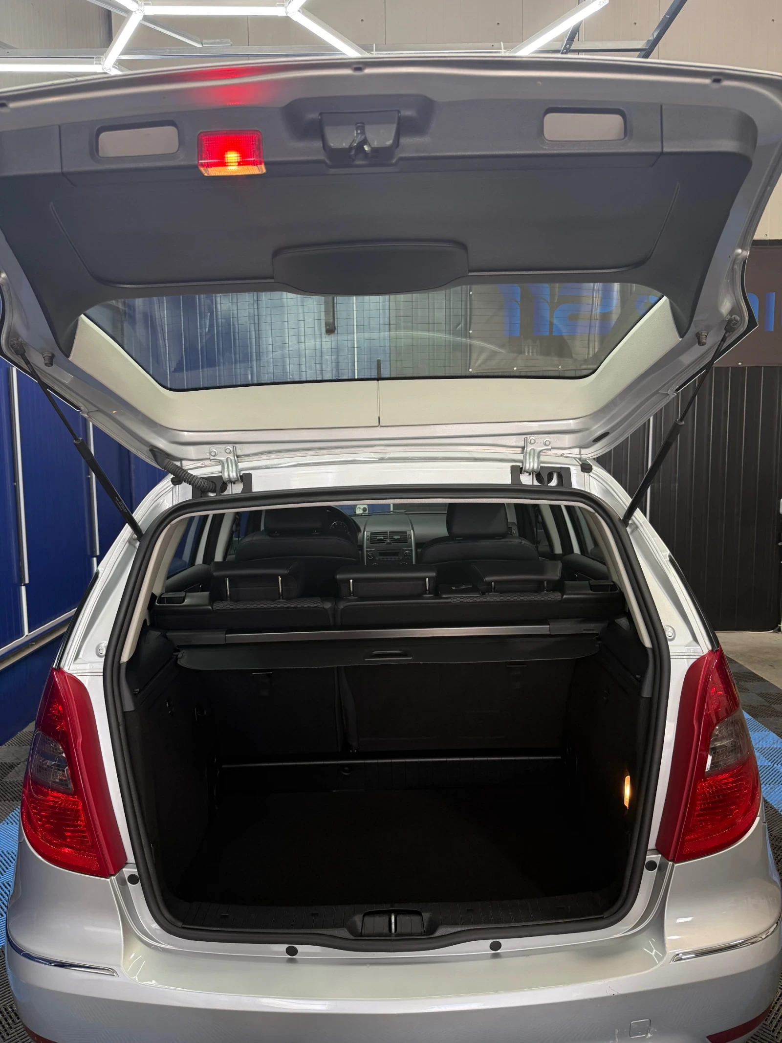 Mercedes-Benz A 170 Швейцария , снимка 14 - Автомобили и джипове - 53954522