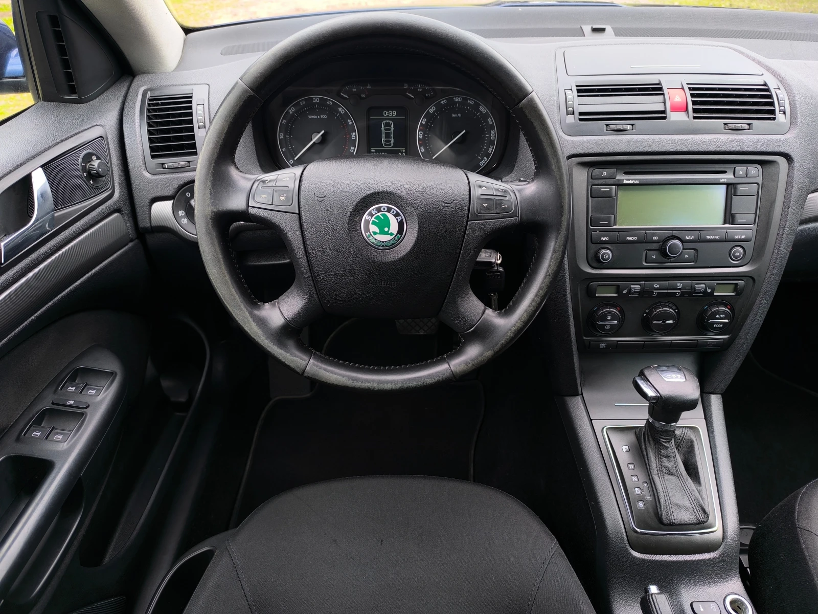 Skoda Octavia -2.0TDI-140кс(BMM-8клапана)-АВТОМАТИК-КЛИМАТРОНИК-, снимка 11 - Автомобили и джипове - 54149258