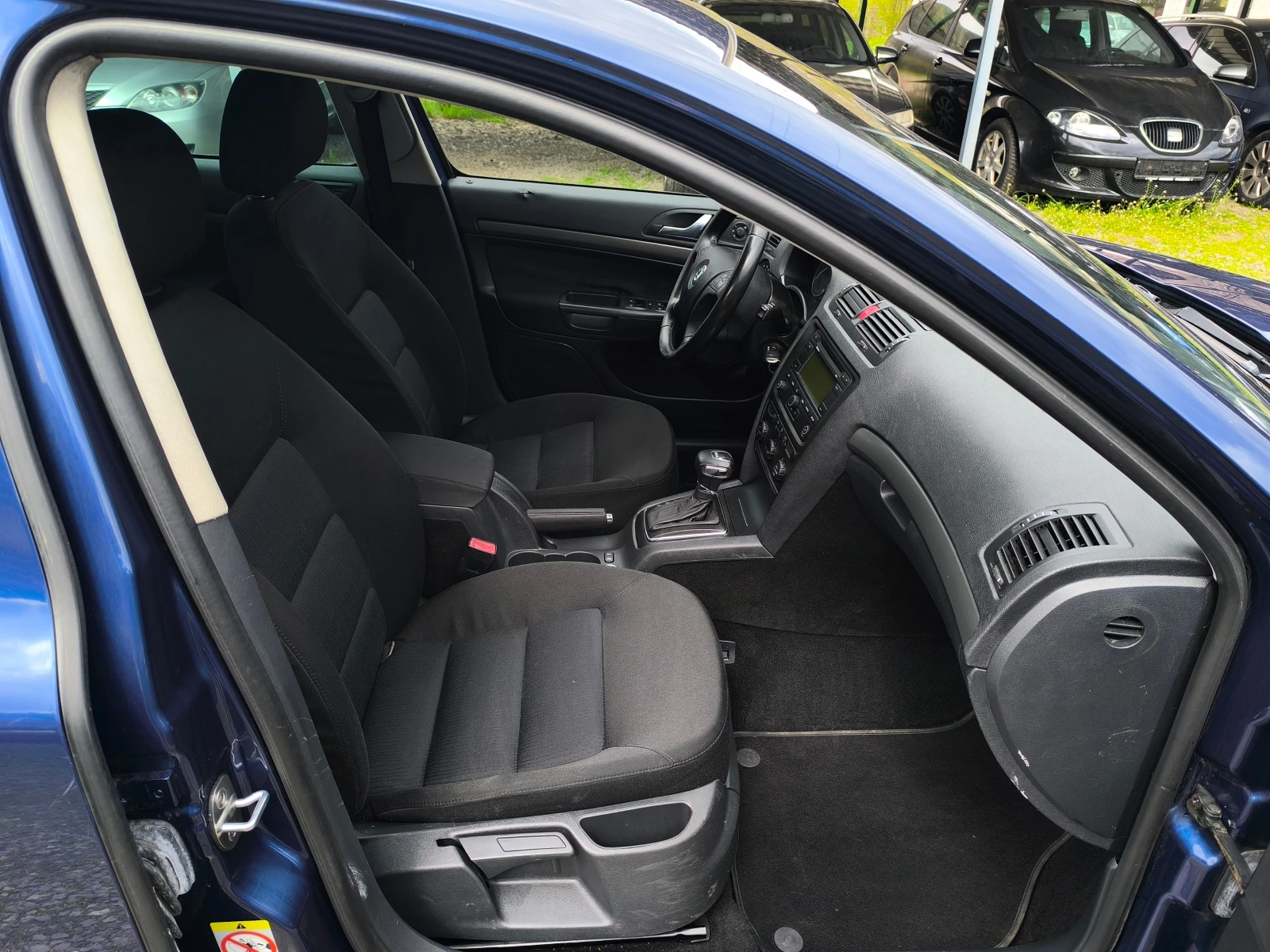 Skoda Octavia -2.0TDI-140кс(BMM-8клапана)-АВТОМАТИК-КЛИМАТРОНИК-, снимка 15 - Автомобили и джипове - 54149258