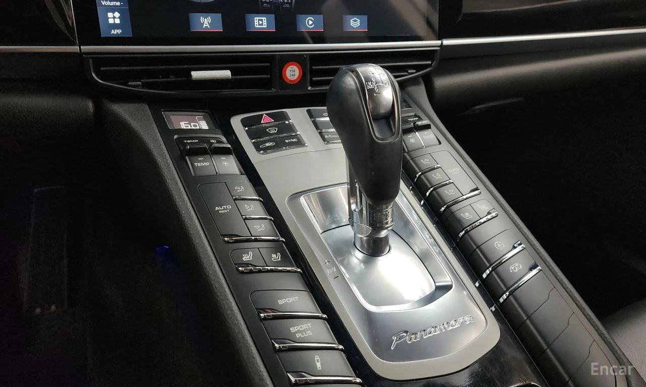 Porsche Panamera 3.6* PDK* GTS PACK* CHRONO* 360* ВАКУМ* ОБДУХВАНЕ, снимка 14 - Автомобили и джипове - 54381122