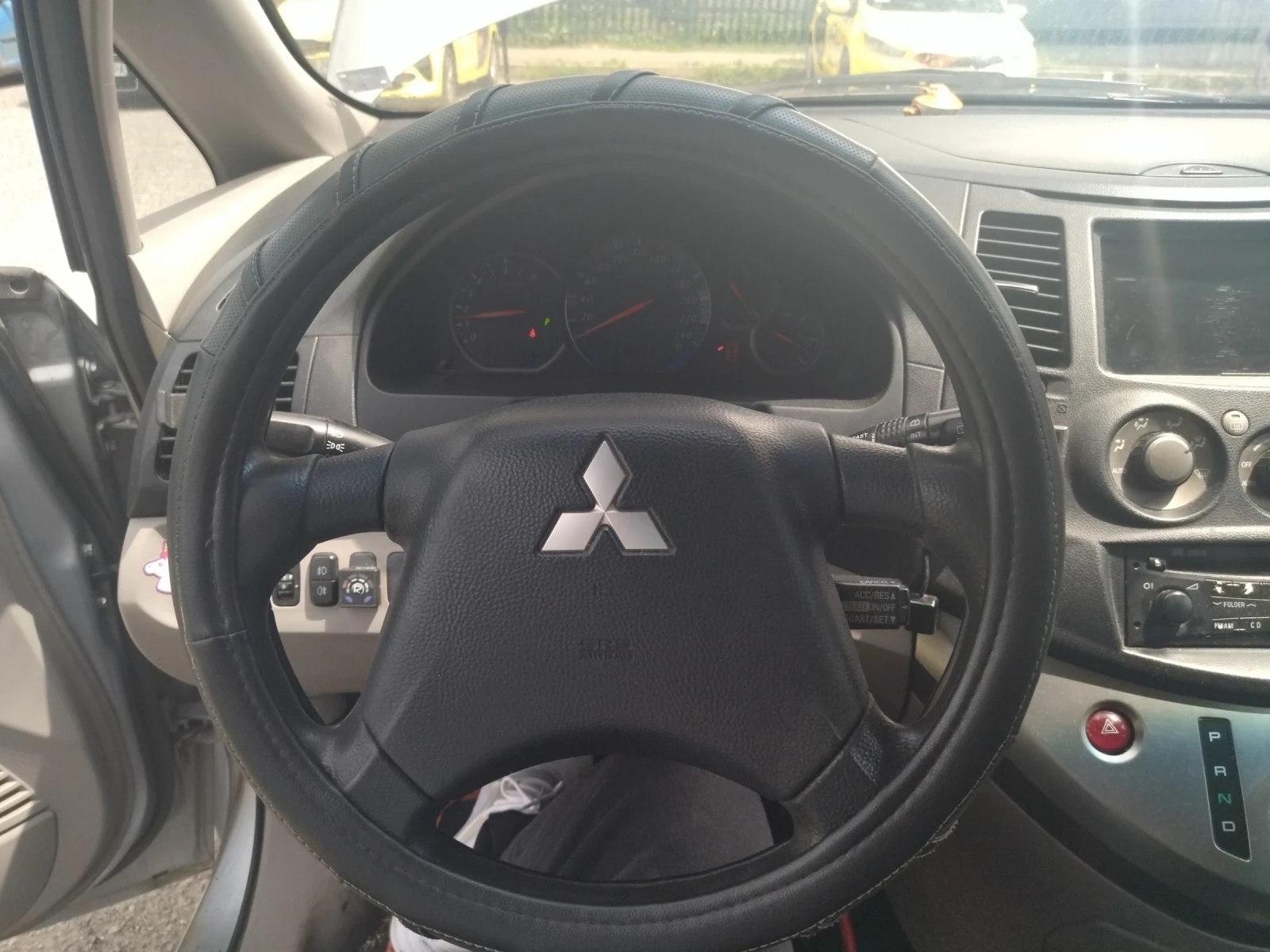 Mitsubishi Grandis, снимка 9 - Автомобили и джипове - 54509130