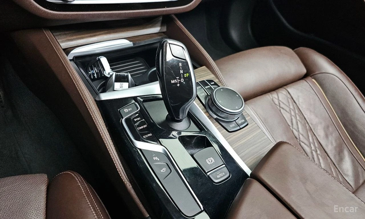 BMW 530 M* SPORT* XDRIVE* �������* ���������* LANE* ASSIST | Mobile.bg � ����������� 10