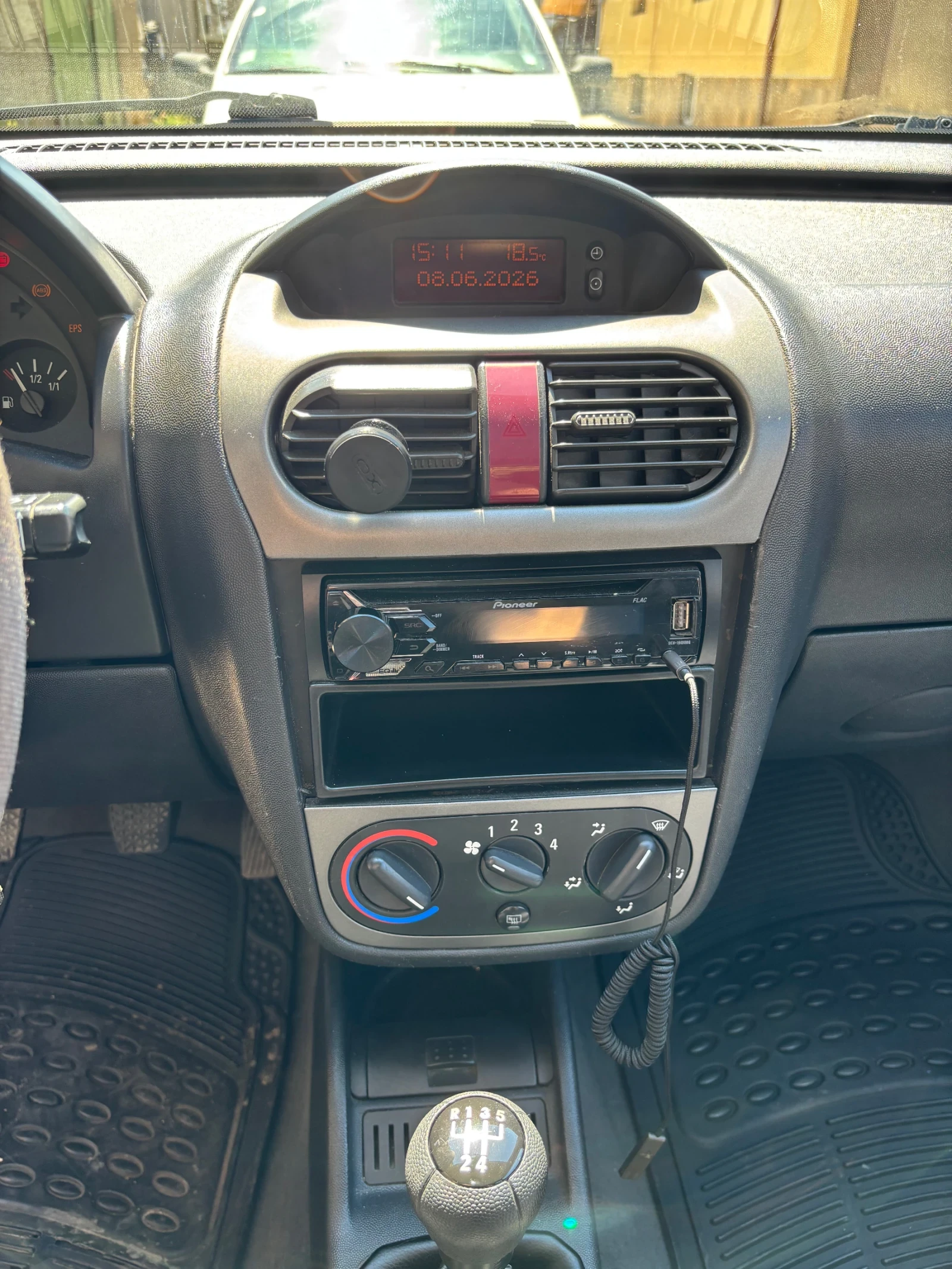 Opel Corsa, снимка 8 - Автомобили и джипове - 54854327
