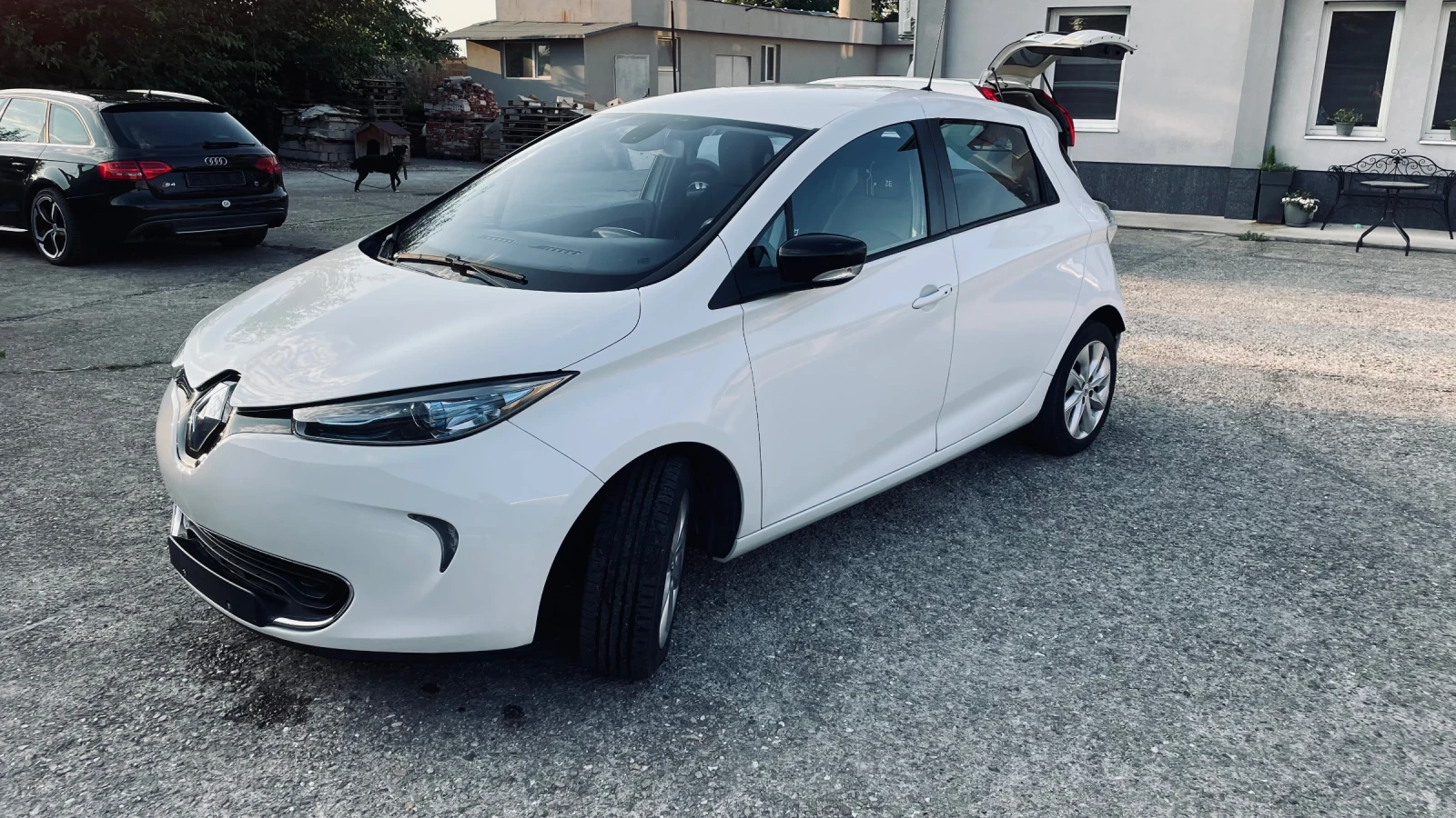 Renault Zoe БАРТЕР-ЛИЗИНГ, снимка 3 - Автомобили и джипове - 55347153