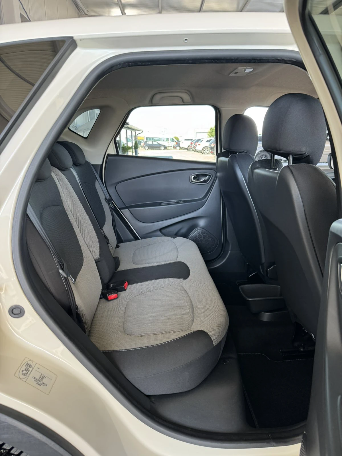 Renault Captur 1.5dci* 90ps* ���� ������* �����*  | Mobile.bg � ����������� 12